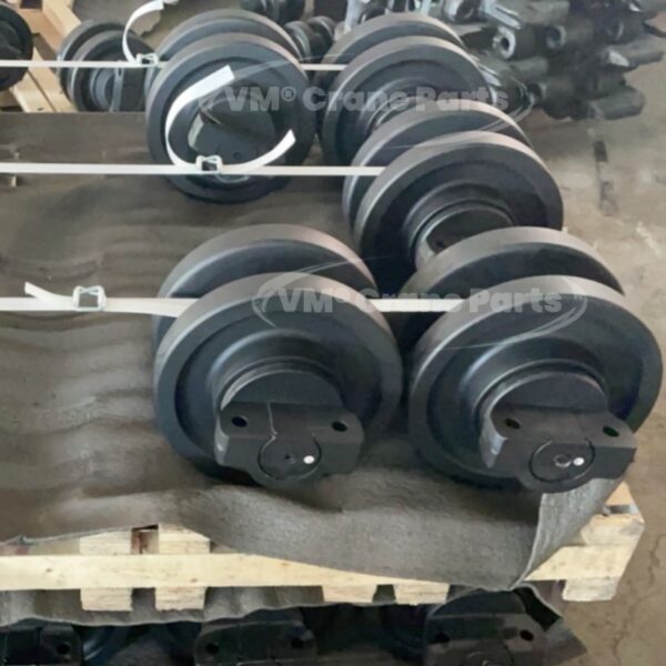 Hitachi KH300-3 Crane Bottom Roller - Image 4