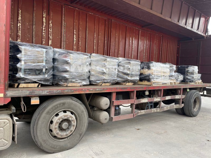 delivery of crane parts