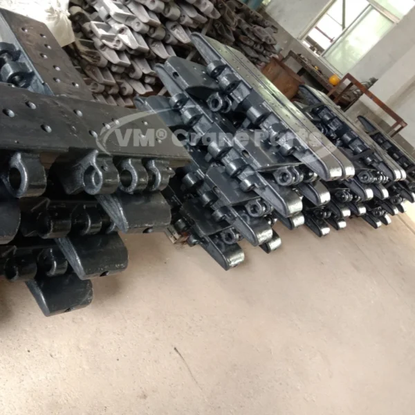 IHI CCH2500 Track Shoe - Image 3