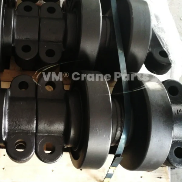 Hitachi CX900 Crane Bottom Roller - Image 3