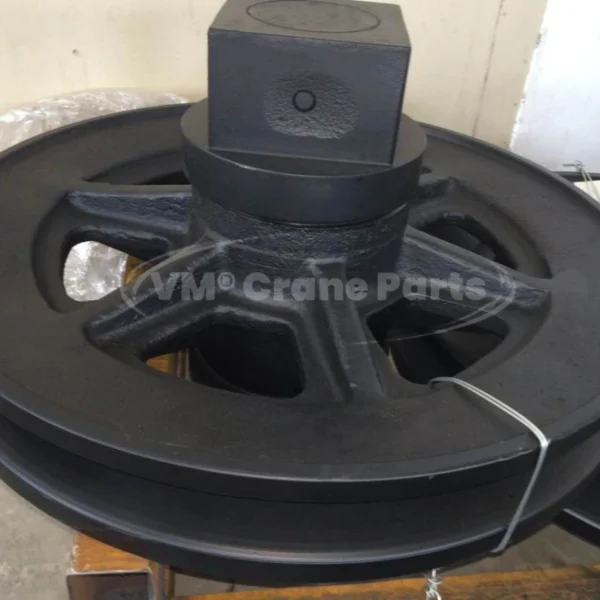 Hitachi KH500 Crane Idler - Image 3