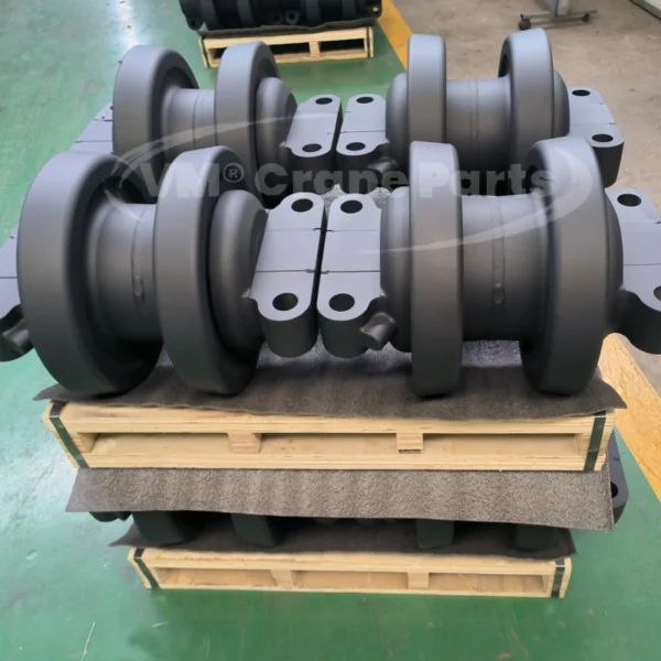 KOBELCO CKE2500-II, CKE2500G bottom roller - Image 2