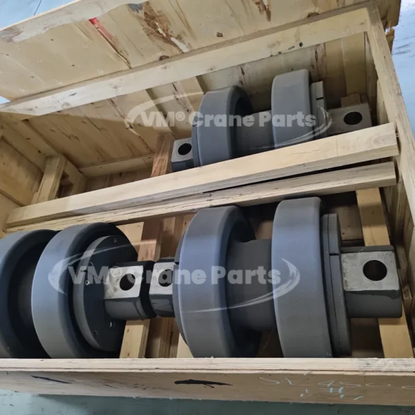 Kobelco CKS1350 Track Roller GN64D00002F1 - Image 3